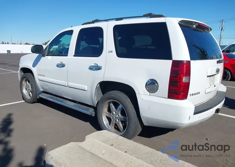 2007 Chevrolet Tahoe Ltz из США, поврежденный, VIN 1GNFK13077R293236